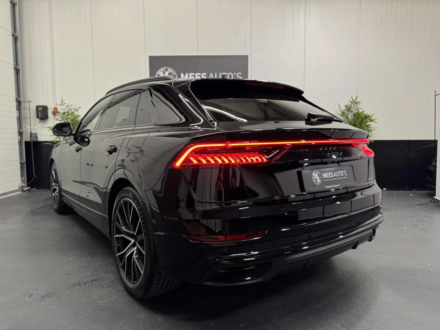 Hoofdafbeelding Audi Q8