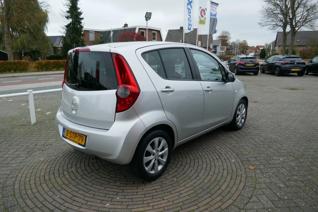 Hoofdafbeelding Opel Agila
