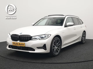 BMW 3 Serie Touring 330e Plug In Hybrid 293pk Dealer O.H PHEV | Trekhaak Af Fabriek | Panodak | Head Up | Adaptive Cruise | Laser LED | Lederen Sportstoelen Memory & Verwarmd | Keyless | Blis | Apple Carplay | Stuur Verwarmd | Navigatie | DAB |