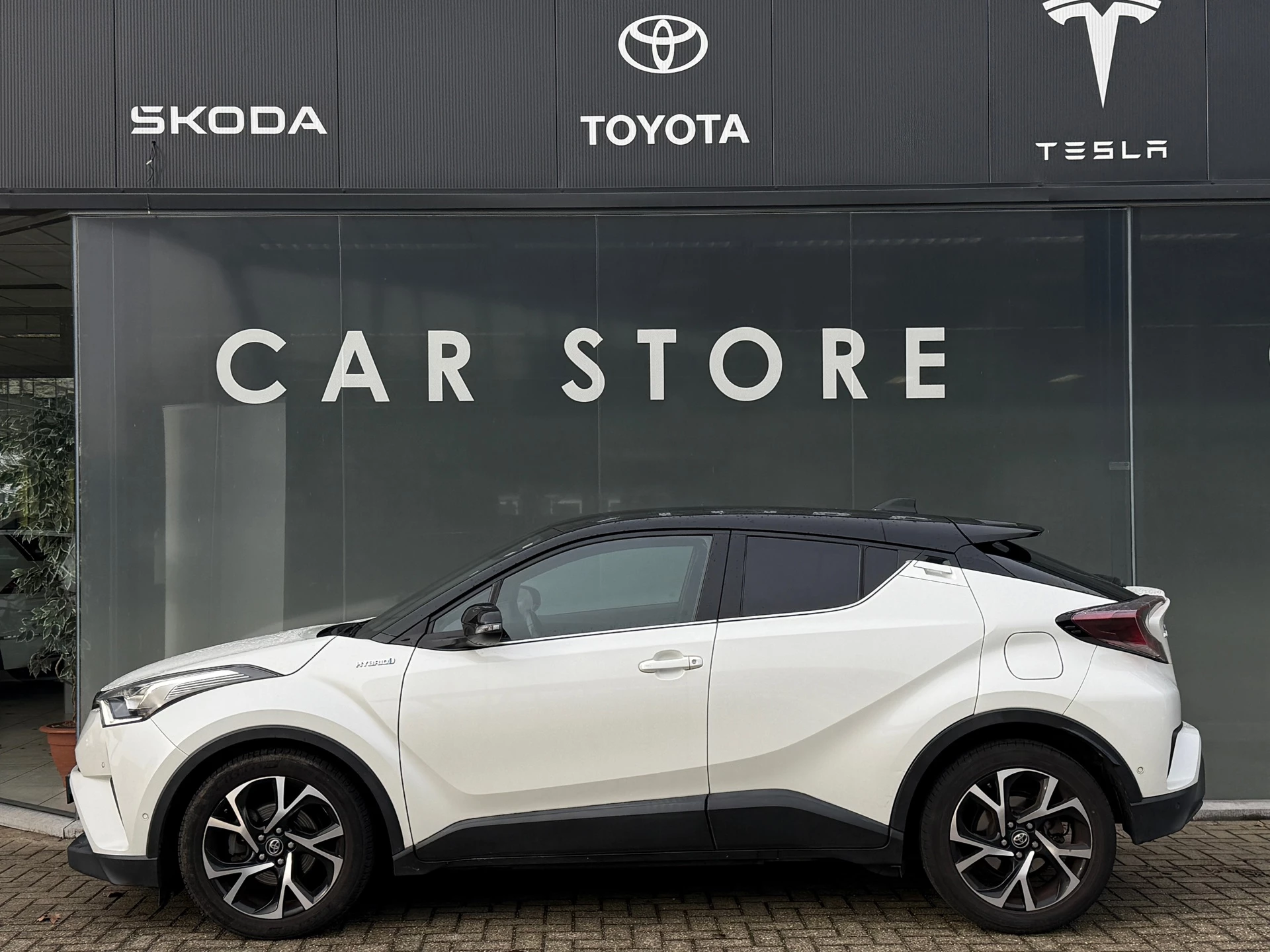 Hoofdafbeelding Toyota C-HR