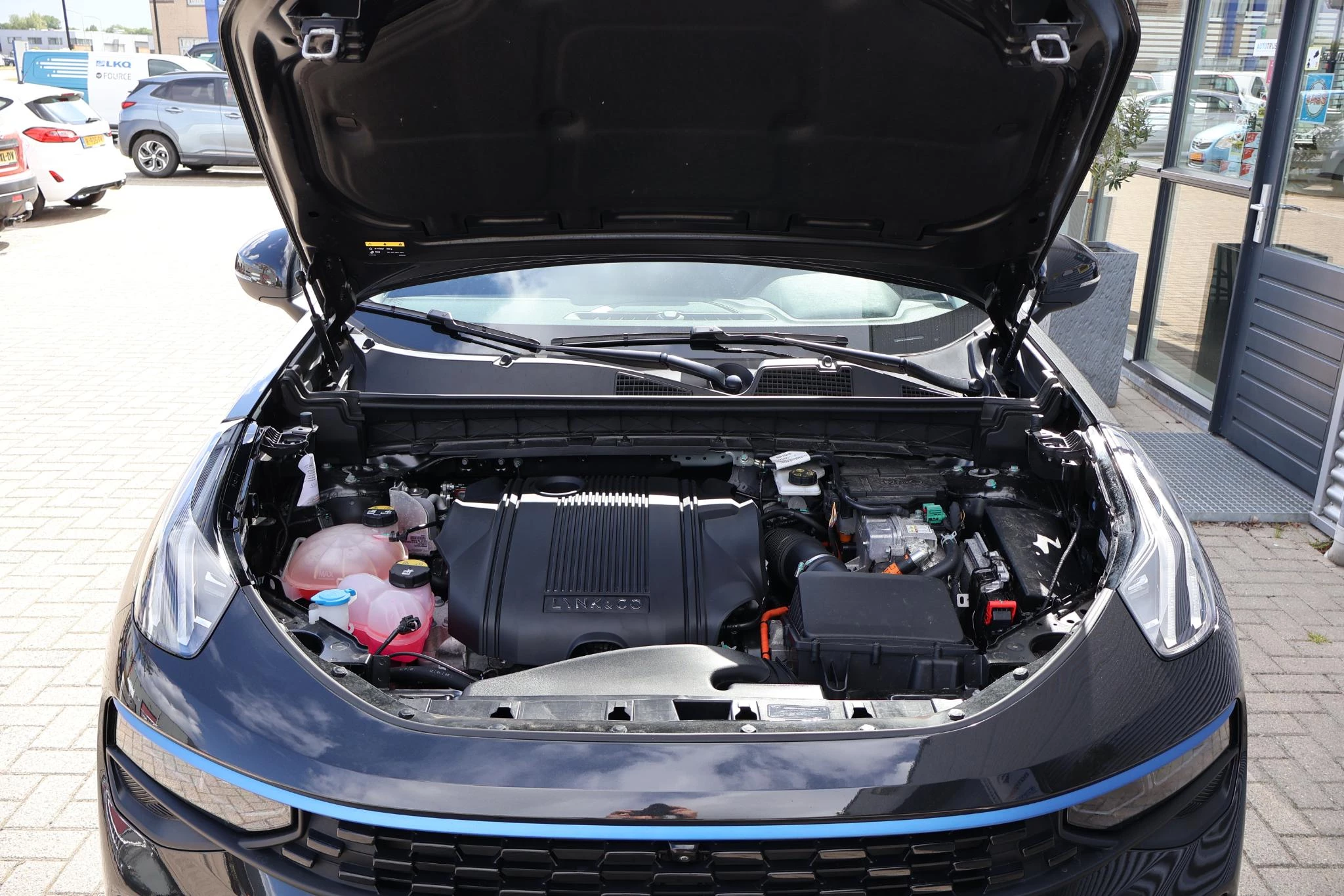 Hoofdafbeelding Lynk & Co 01