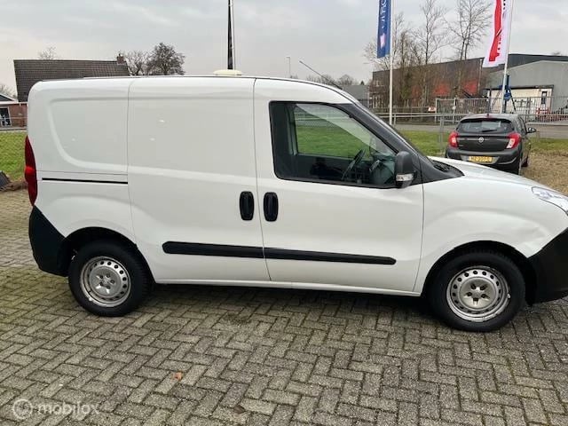 Hoofdafbeelding Opel Combo