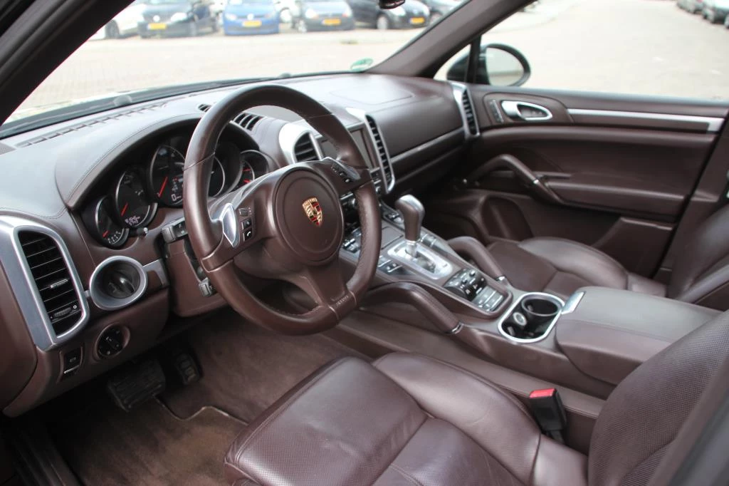 Hoofdafbeelding Porsche Cayenne