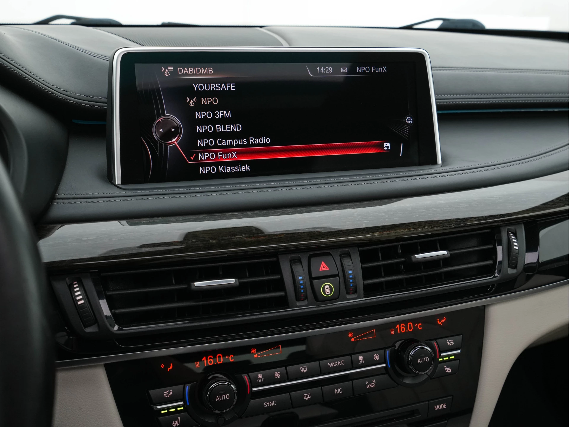 Hoofdafbeelding BMW X6