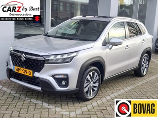 Hoofdafbeelding Suzuki S-Cross Suzuki S-Cross 1.5 HYBRID STYLE AUTOMAAT Open dak | Trekhaak | 360 Camera | Dodehoeksensoren