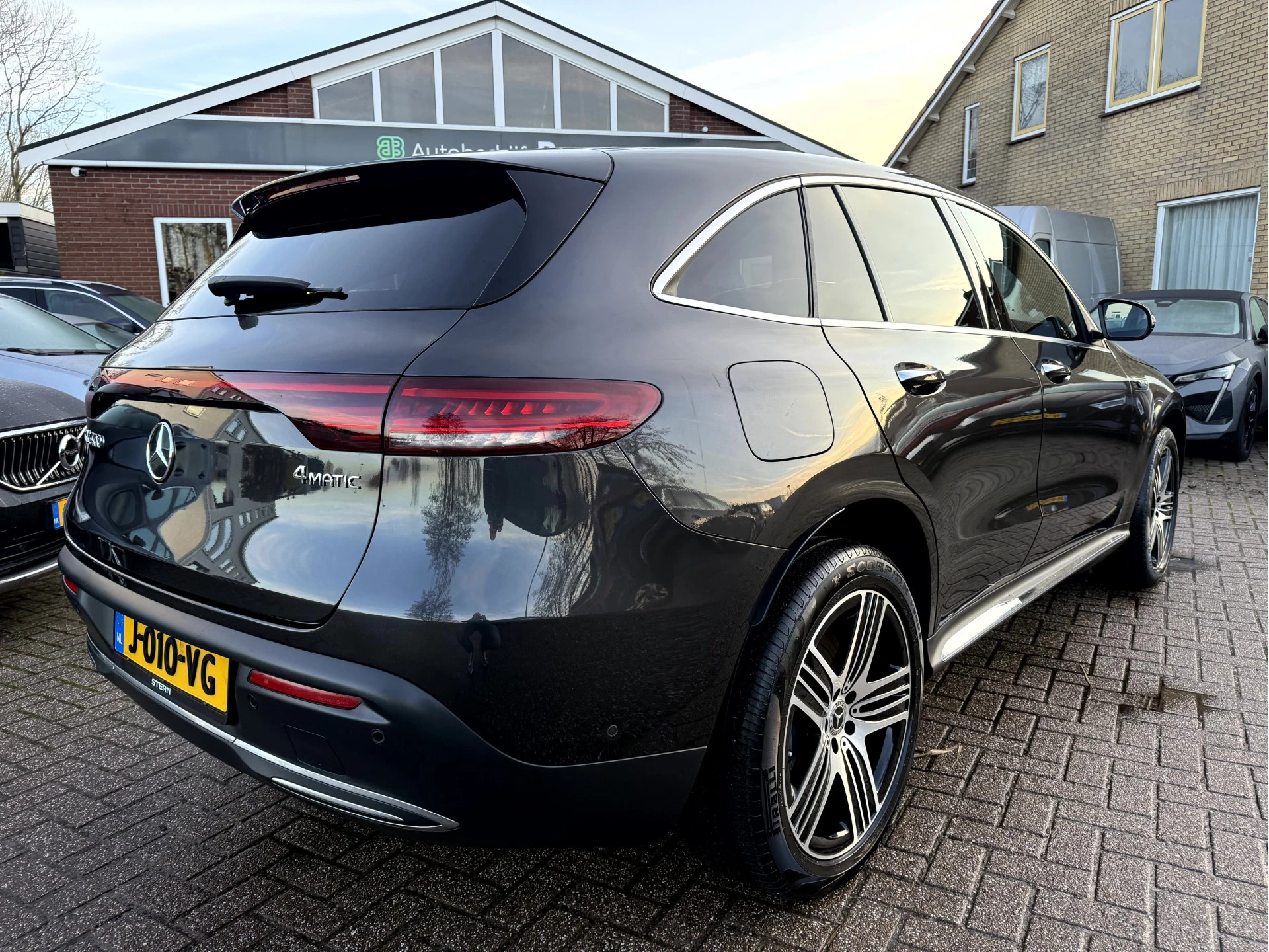 Hoofdafbeelding Mercedes-Benz EQC