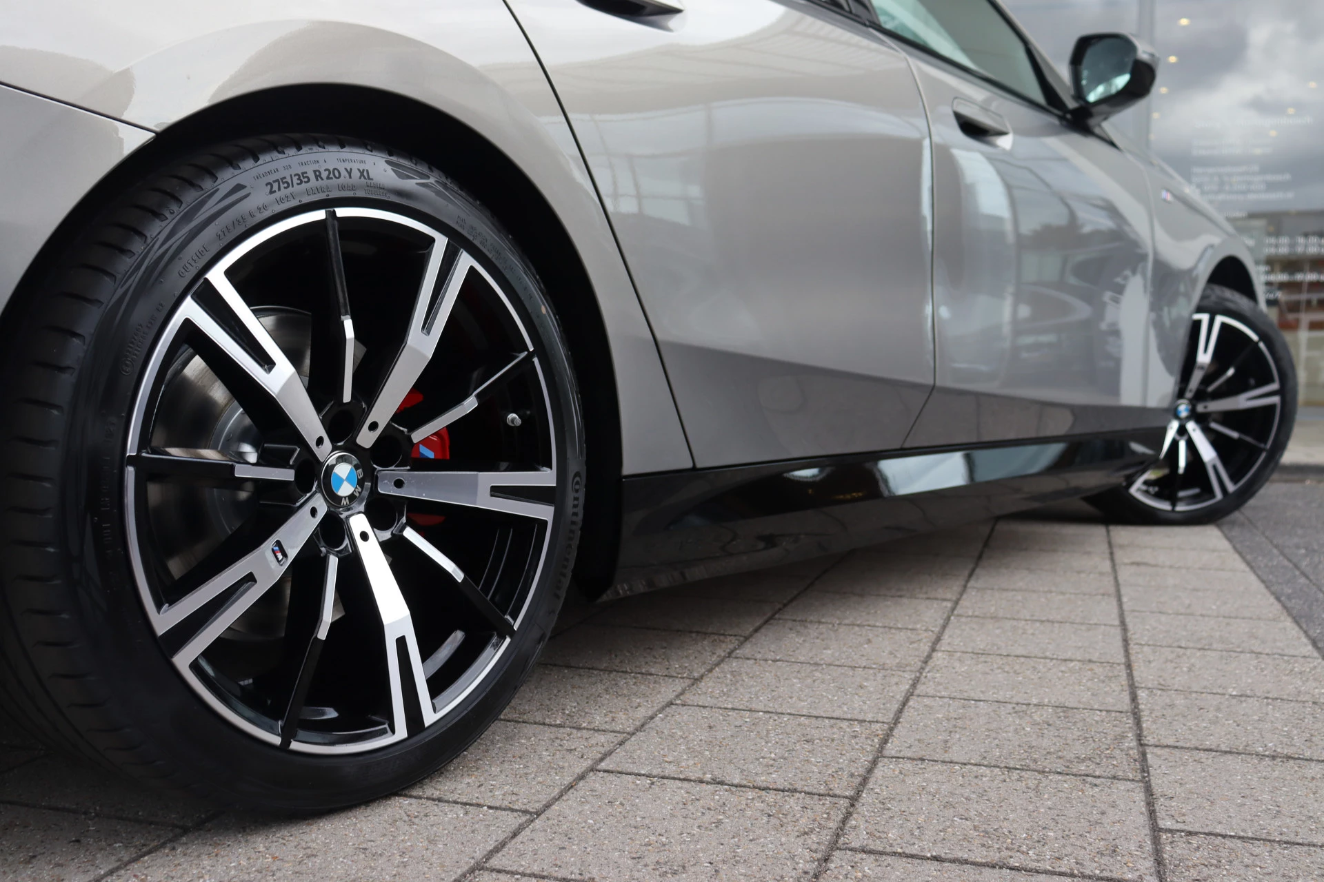 Hoofdafbeelding BMW i5
