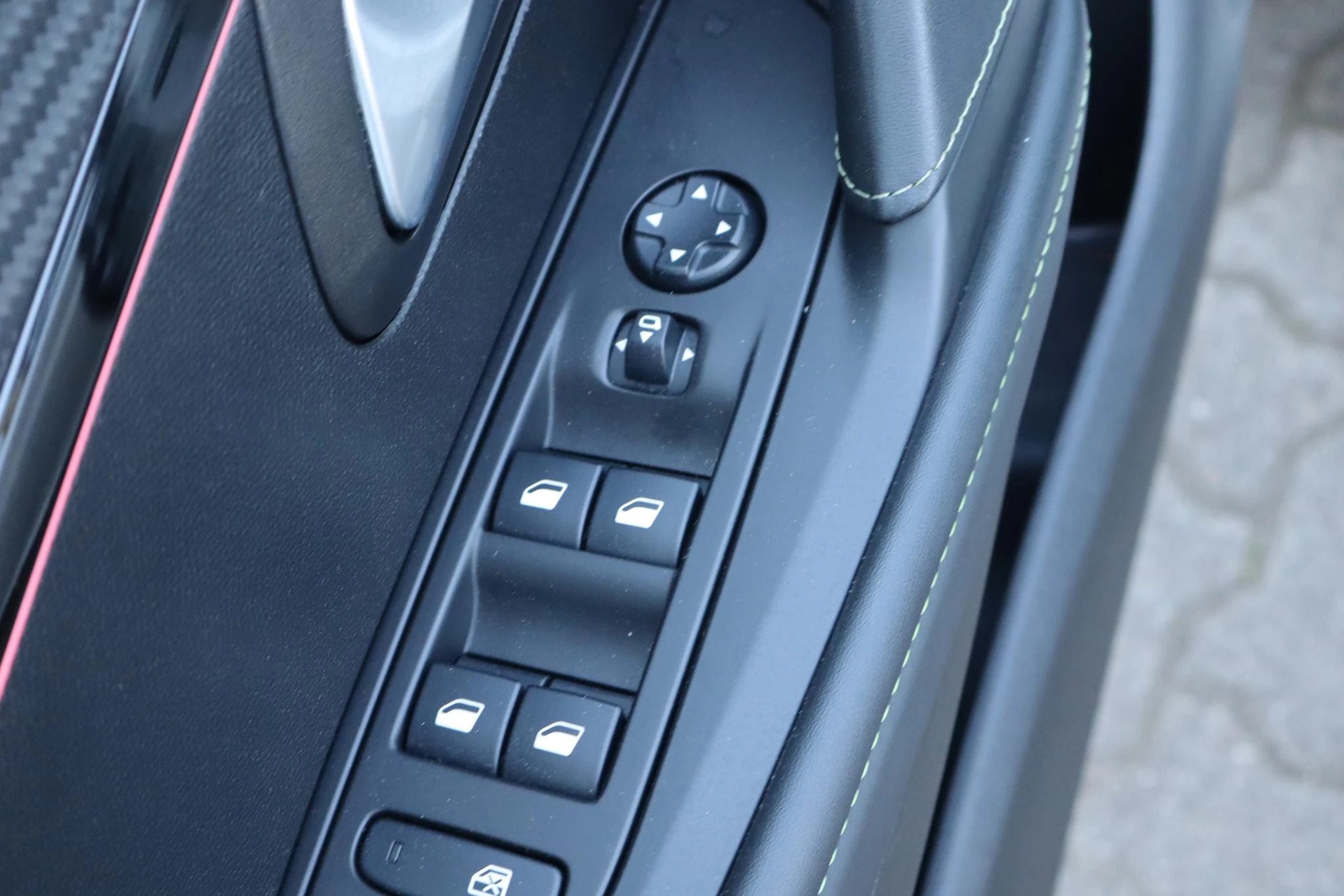 Hoofdafbeelding Peugeot e-208