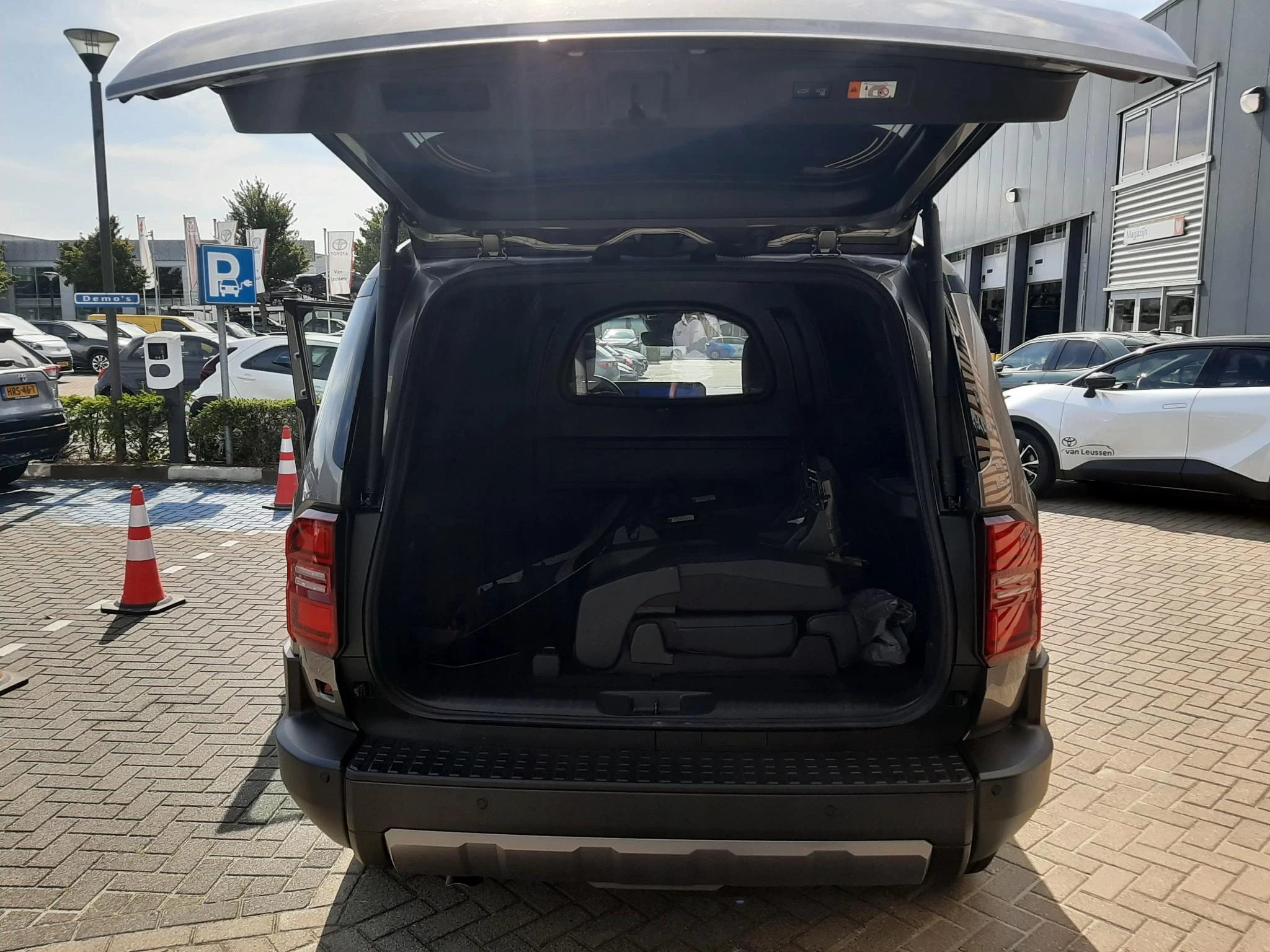 Hoofdafbeelding Toyota Land Cruiser