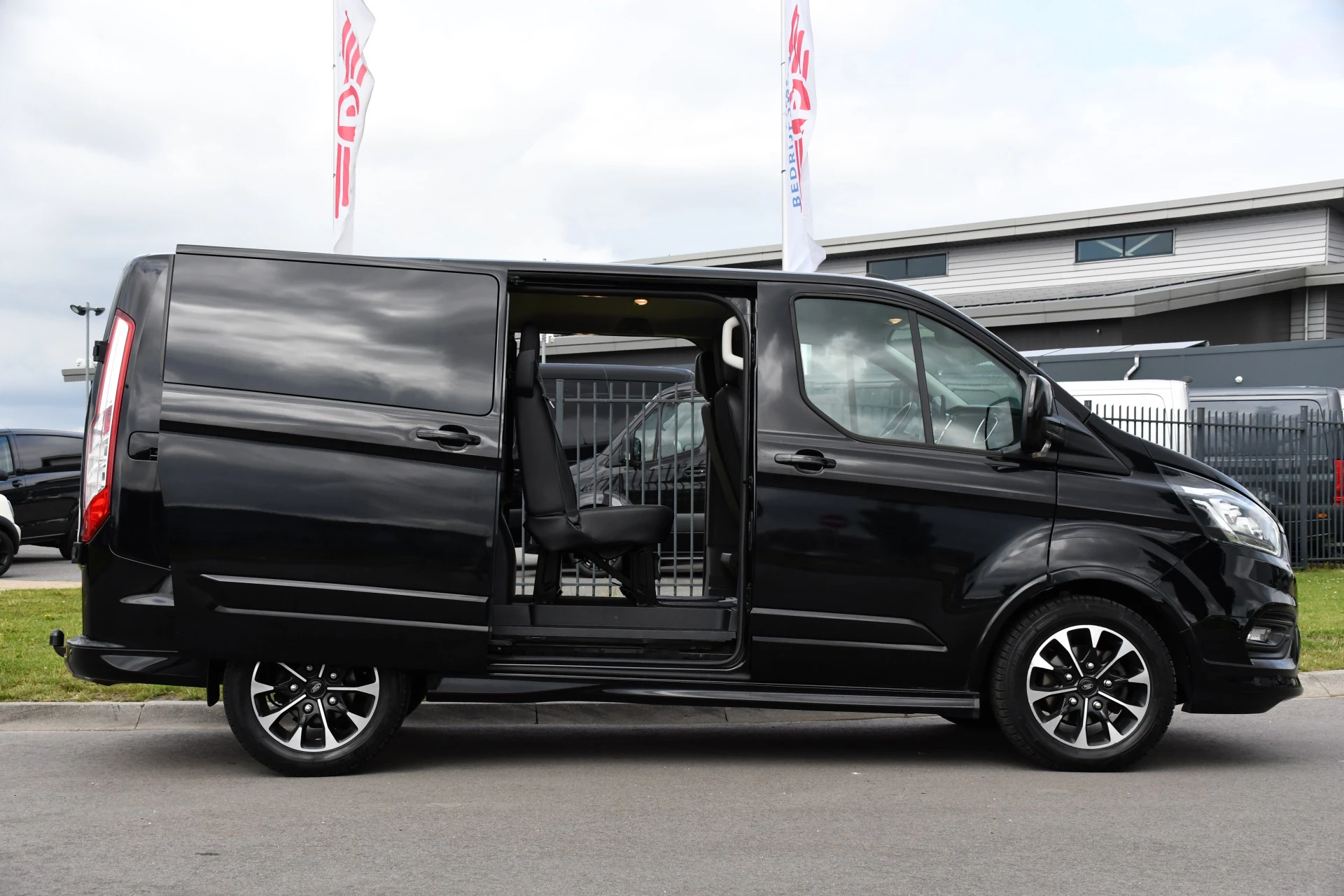 Hoofdafbeelding Ford Transit Custom