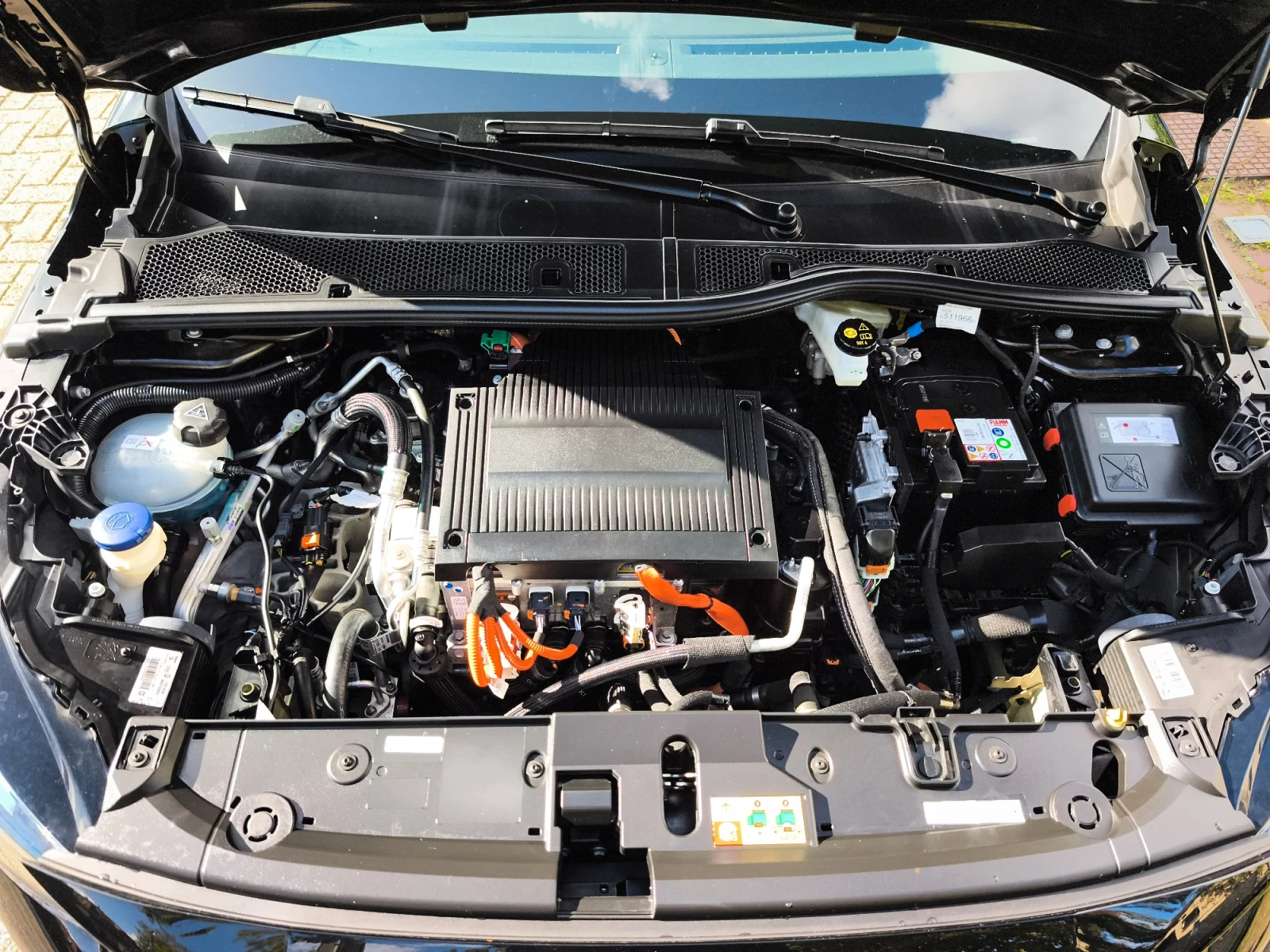 Hoofdafbeelding Peugeot e-208