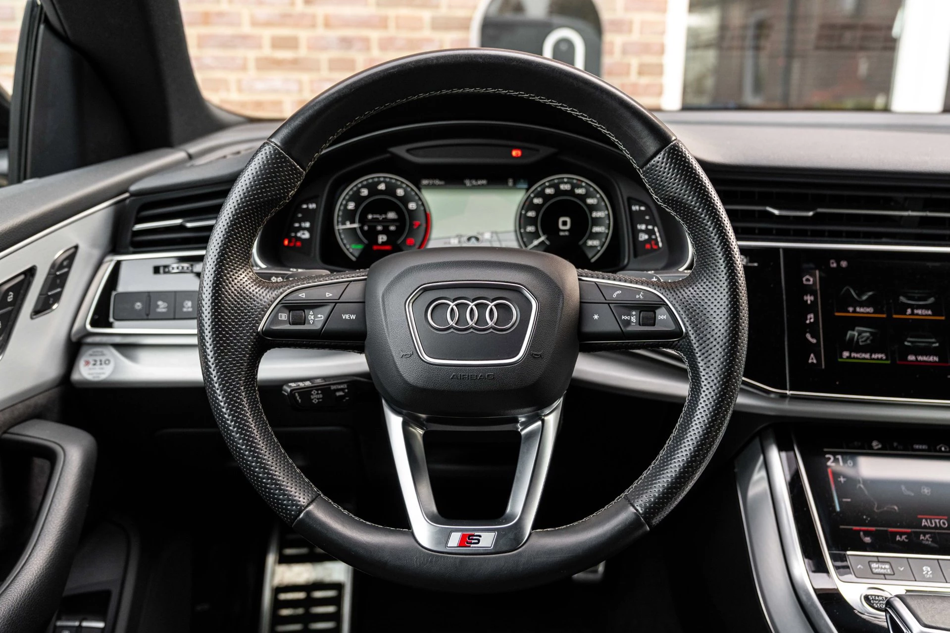 Hoofdafbeelding Audi Q8