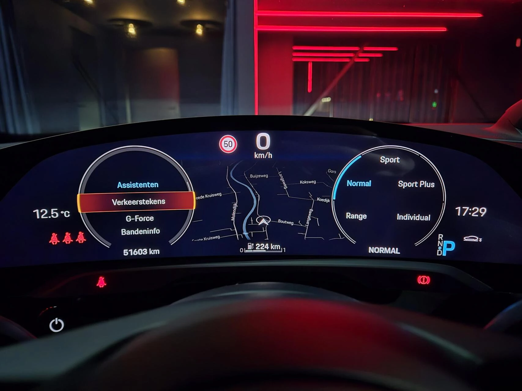 Hoofdafbeelding Porsche Taycan