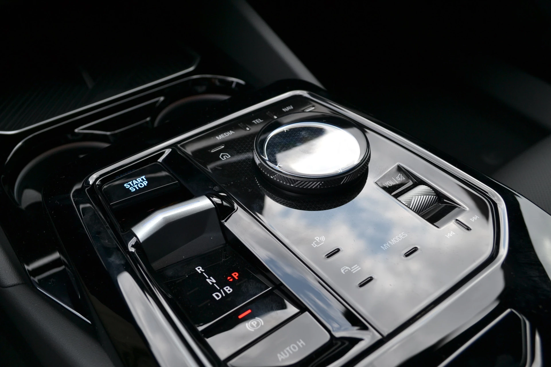 Hoofdafbeelding BMW i5