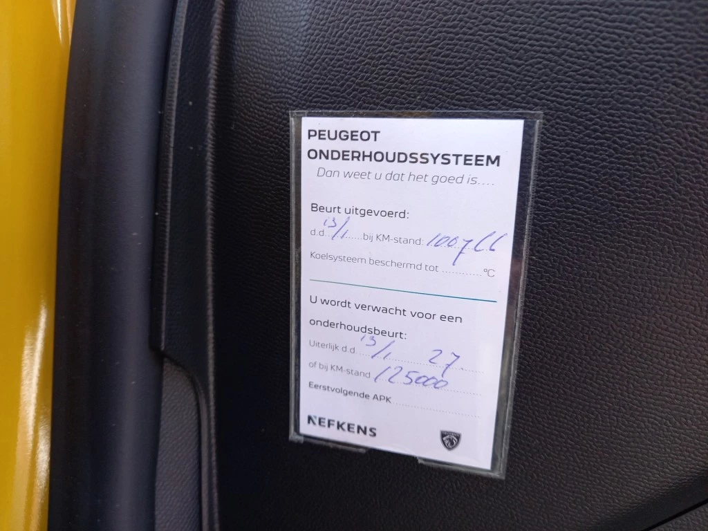Hoofdafbeelding Peugeot e-208