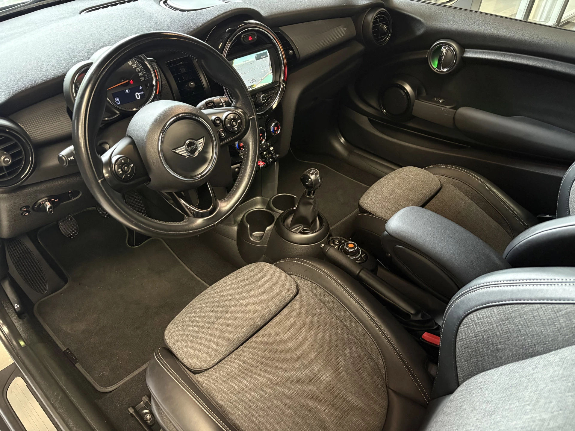 Hoofdafbeelding MINI 3-deurs