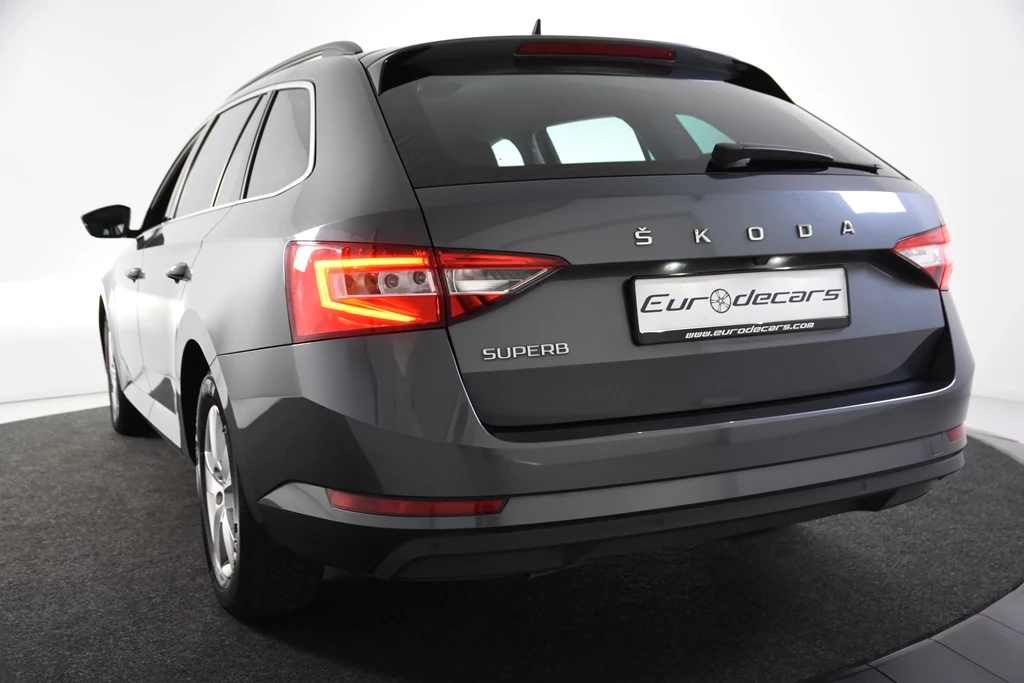 Hoofdafbeelding Škoda Superb