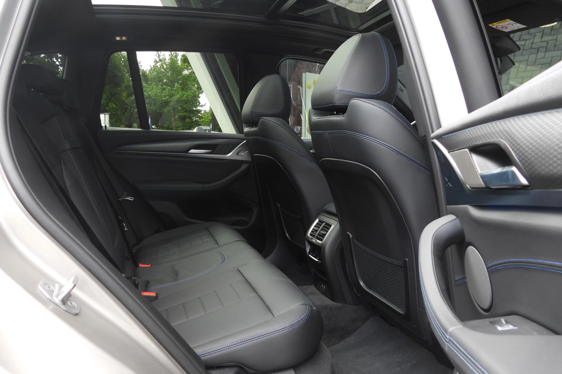 Hoofdafbeelding BMW iX3