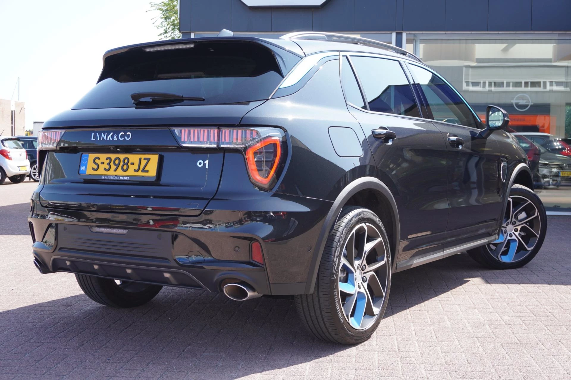 Hoofdafbeelding Lynk & Co 01