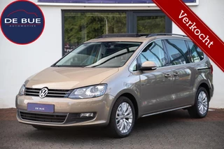 Hoofdafbeelding Volkswagen Sharan Volkswagen Sharan 1.4 TSI Highline Touran|2e Eig|Trekhaak|Panoramadak|Stoelverw.|Elek. Schuifdeuren|Bi-Xenon|Dealer Onderhouden