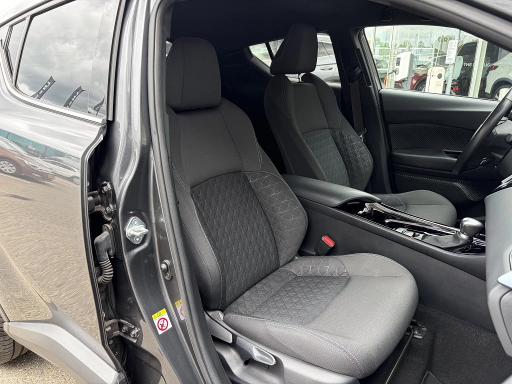 Hoofdafbeelding Toyota C-HR