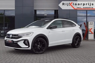 Hoofdafbeelding Volkswagen Taigo Volkswagen Taigo 1.0 TSI DSG R-Line / Panodak/ Design pack Black/ Camera / Virt. Cockp./18 LM