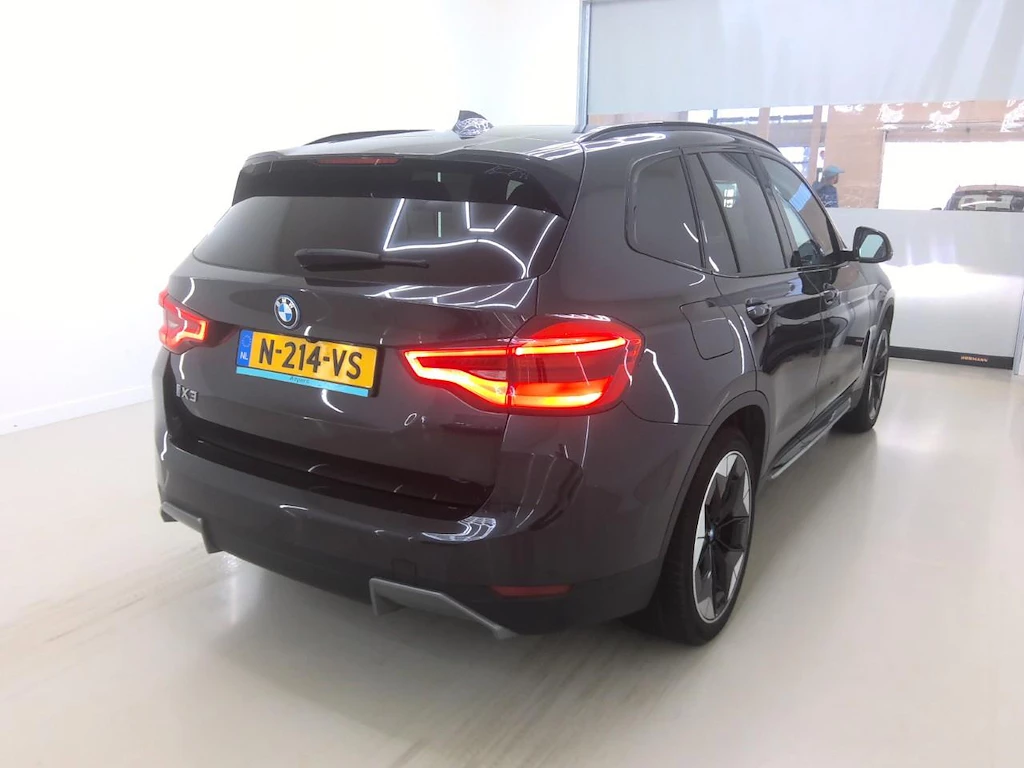 Hoofdafbeelding BMW iX3
