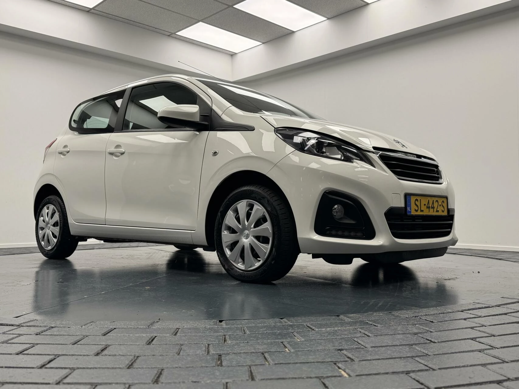 Hoofdafbeelding Peugeot 108