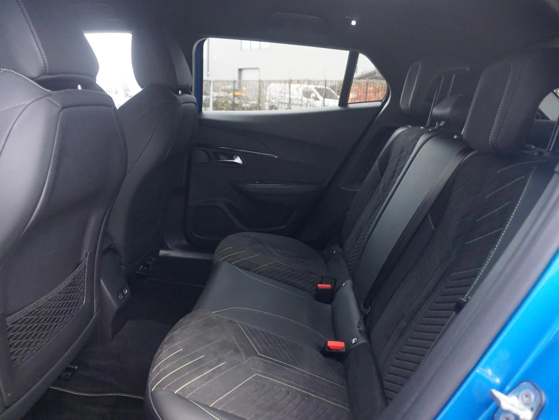 Hoofdafbeelding Peugeot e-2008