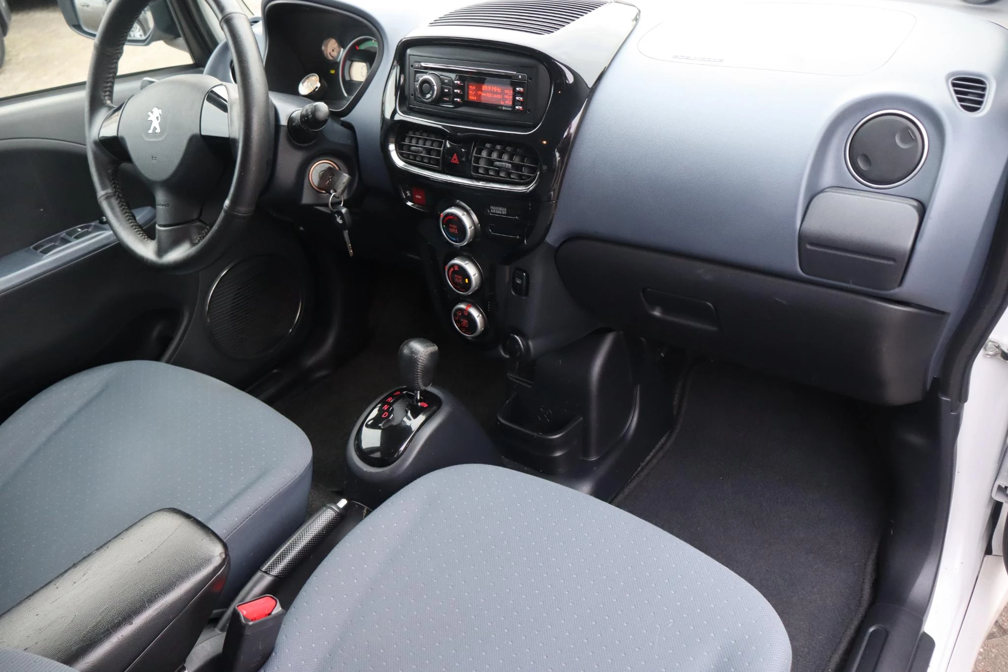 Hoofdafbeelding Peugeot iOn