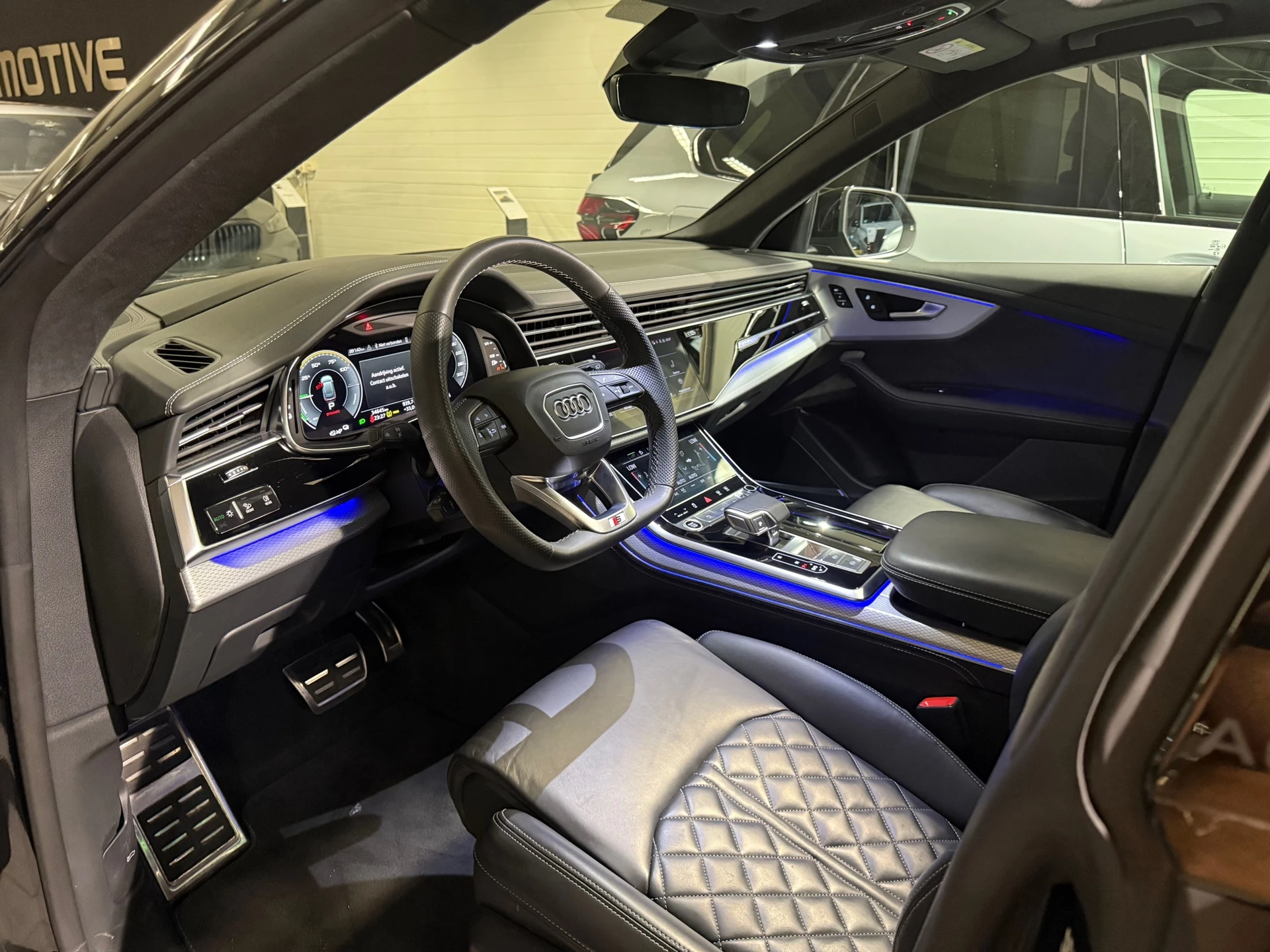 Hoofdafbeelding Audi Q8