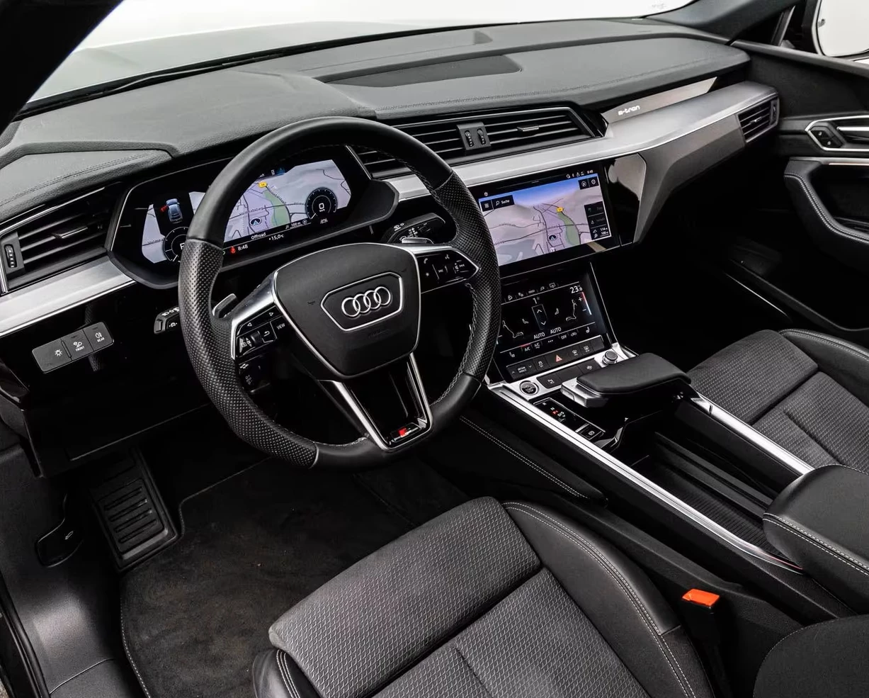 Hoofdafbeelding Audi e-tron