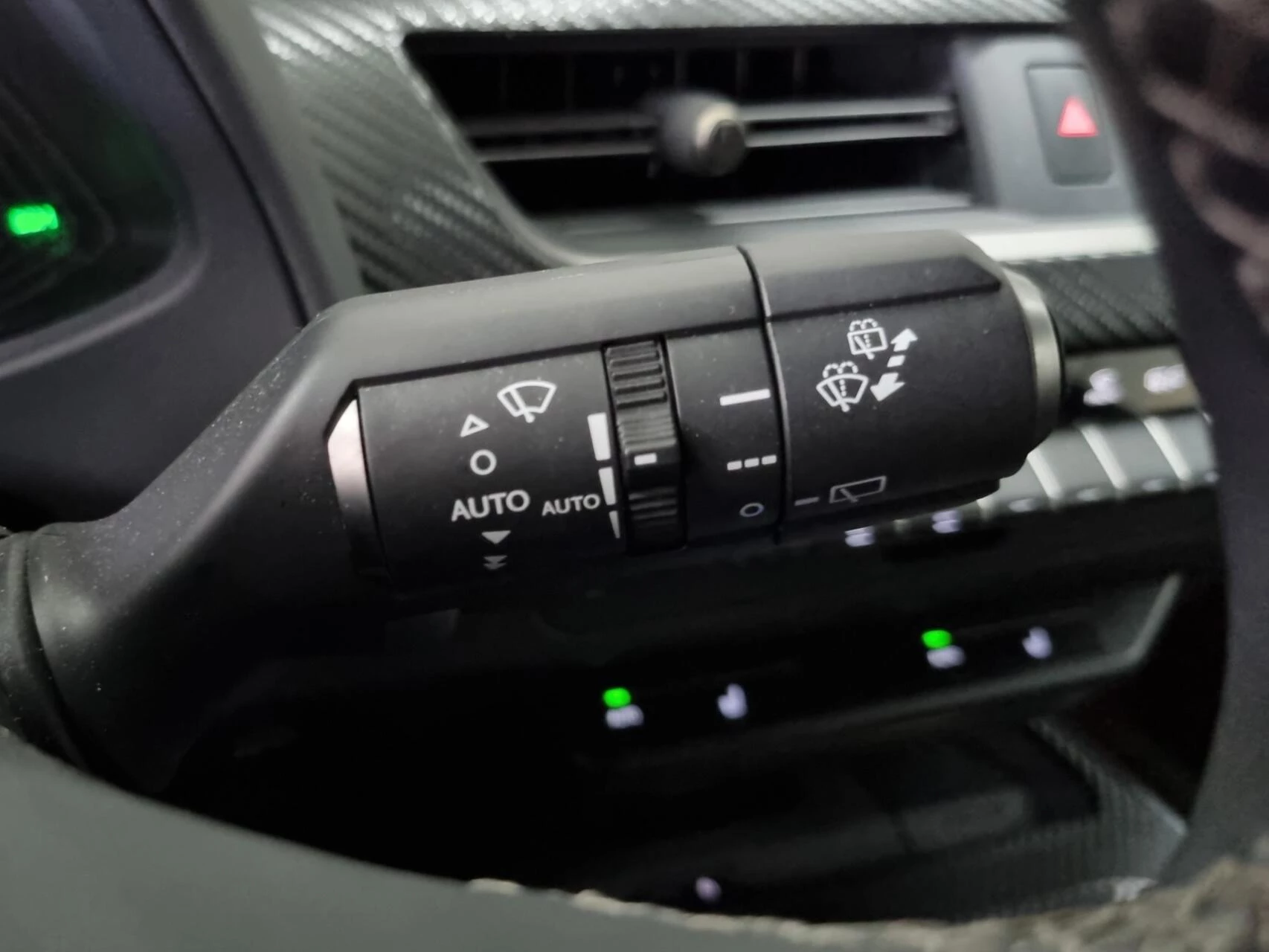 Hoofdafbeelding Lexus UX