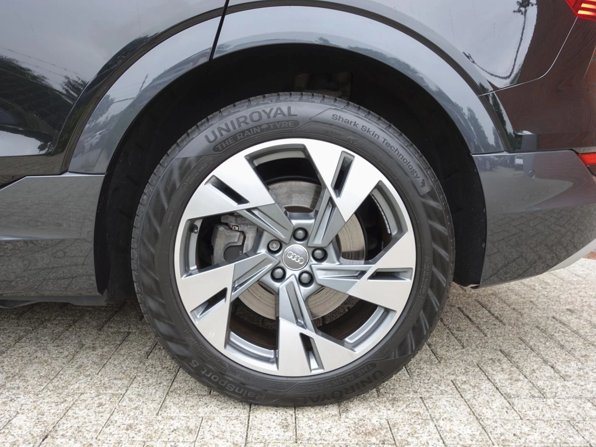 Hoofdafbeelding Audi e-tron