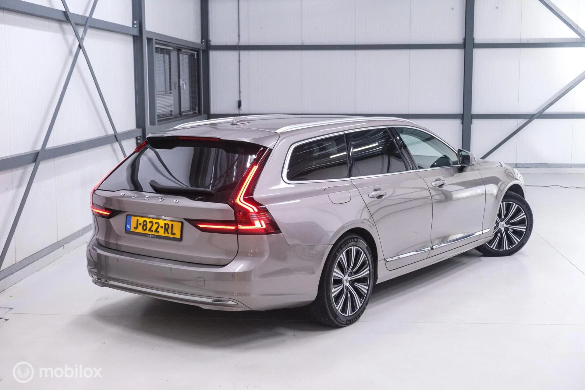 Hoofdafbeelding Volvo V90