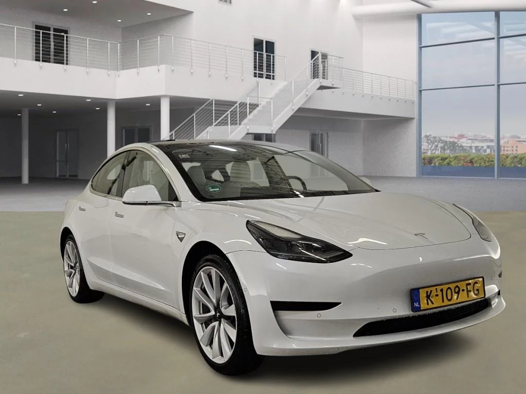 Hoofdafbeelding Tesla Model 3
