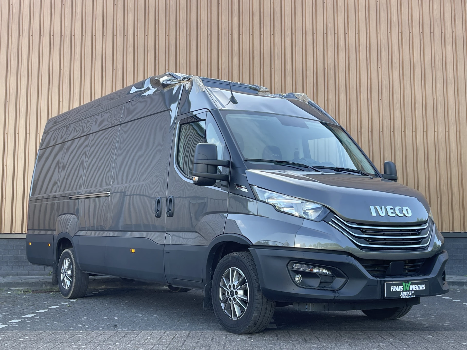 Hoofdafbeelding Iveco 35S18
