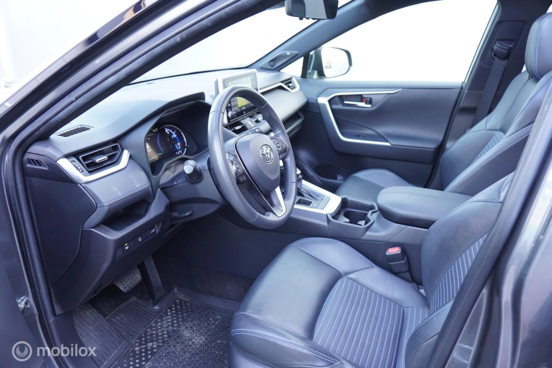 Hoofdafbeelding Toyota RAV4