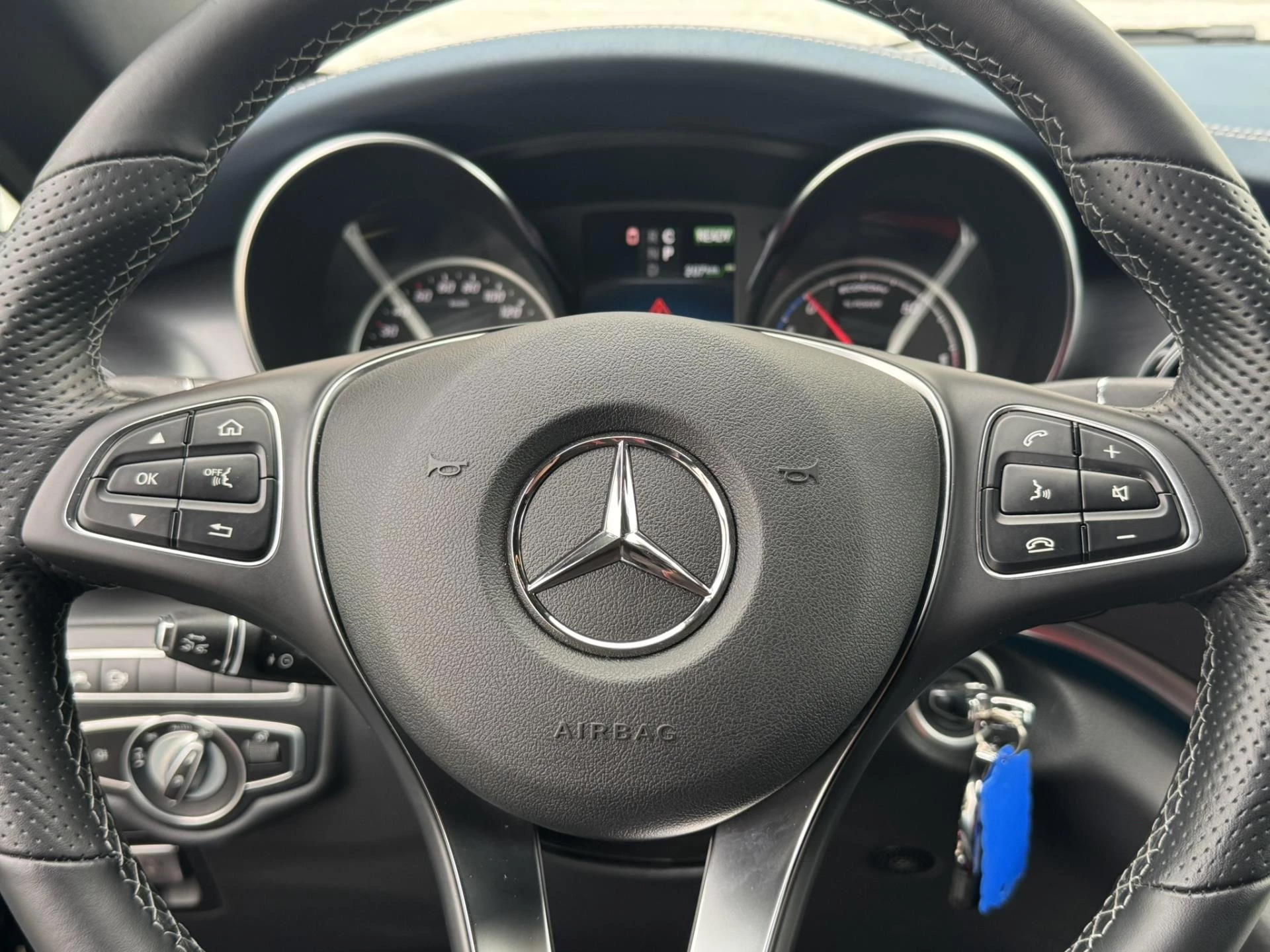 Hoofdafbeelding Mercedes-Benz EQV