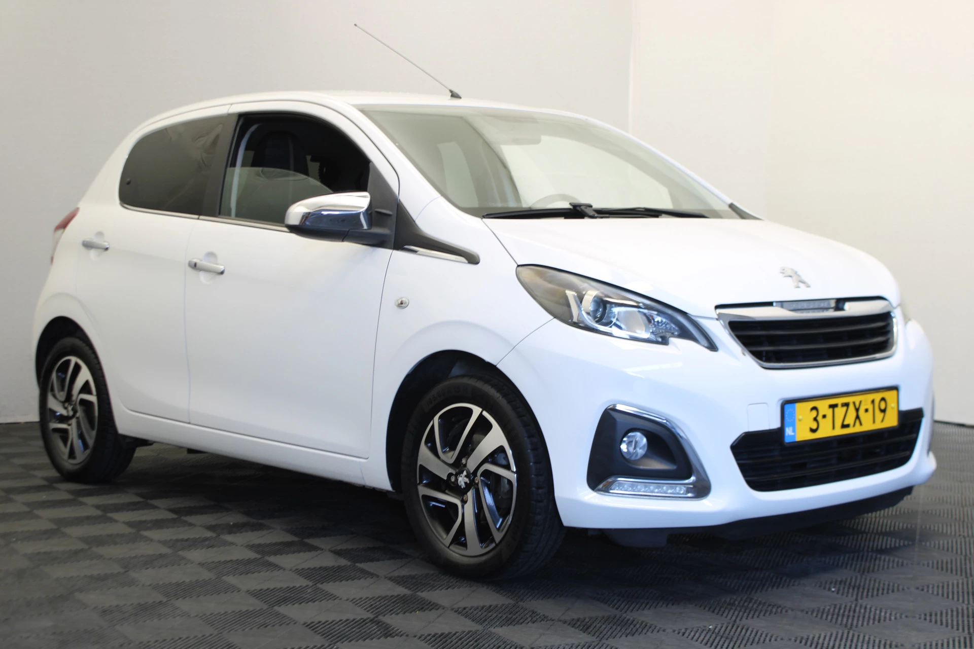 Hoofdafbeelding Peugeot 108