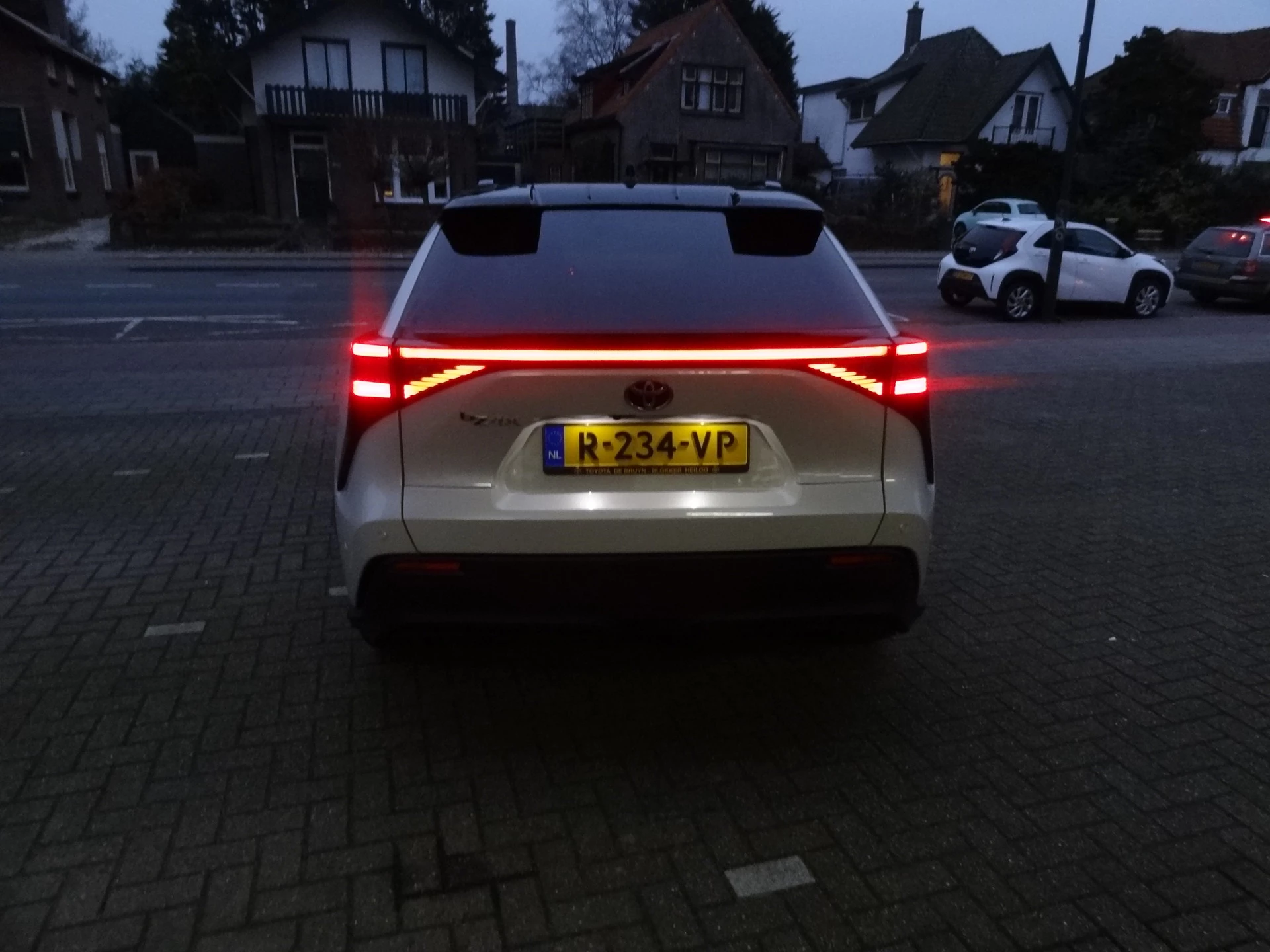 Hoofdafbeelding Toyota bZ4X