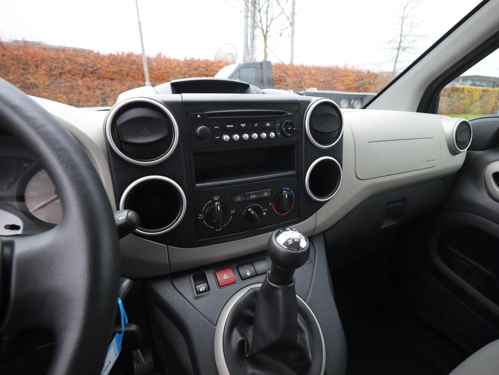 Hoofdafbeelding Peugeot Partner