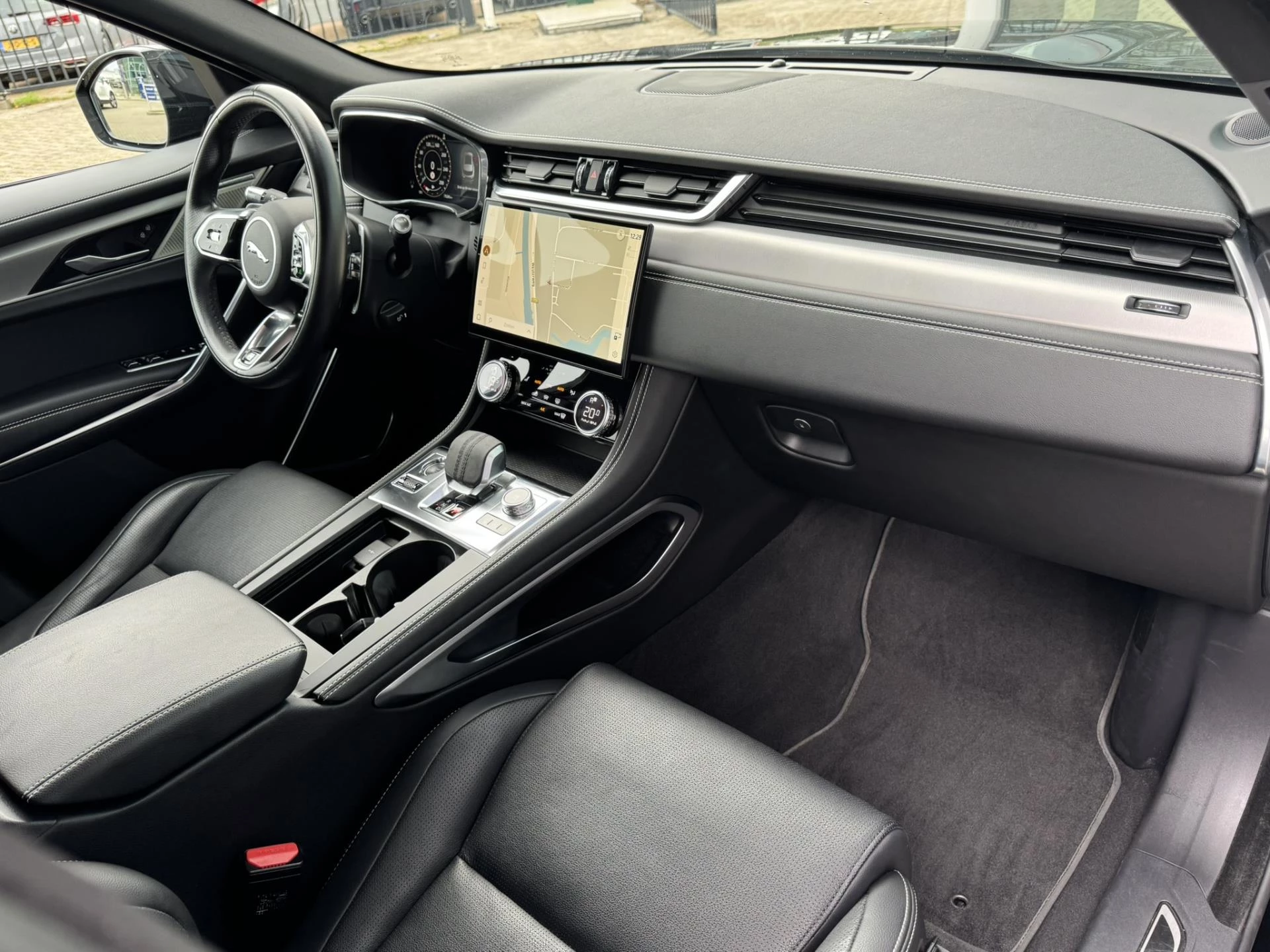Hoofdafbeelding Jaguar F-PACE