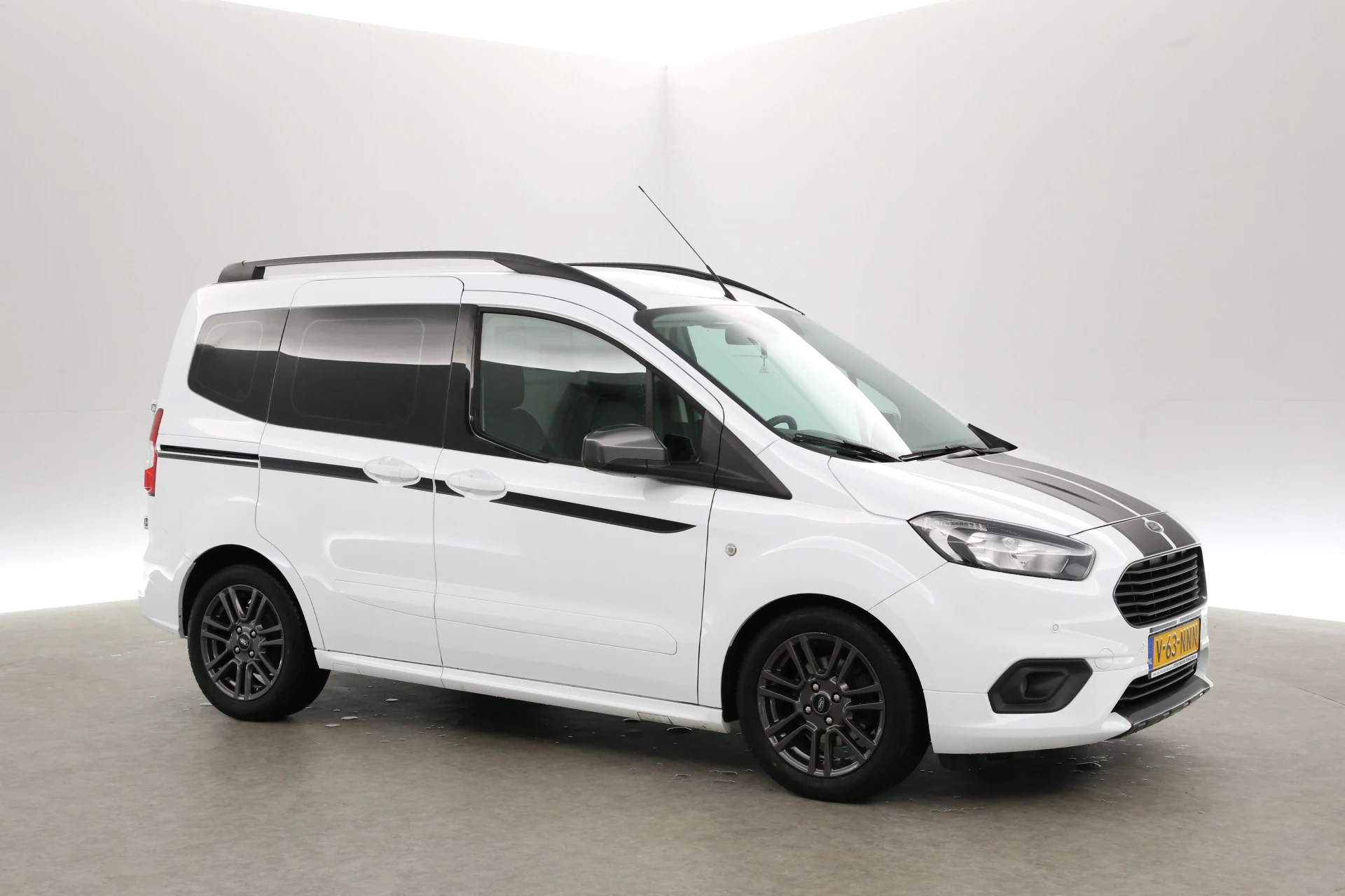 Hoofdafbeelding Ford Transit Courier