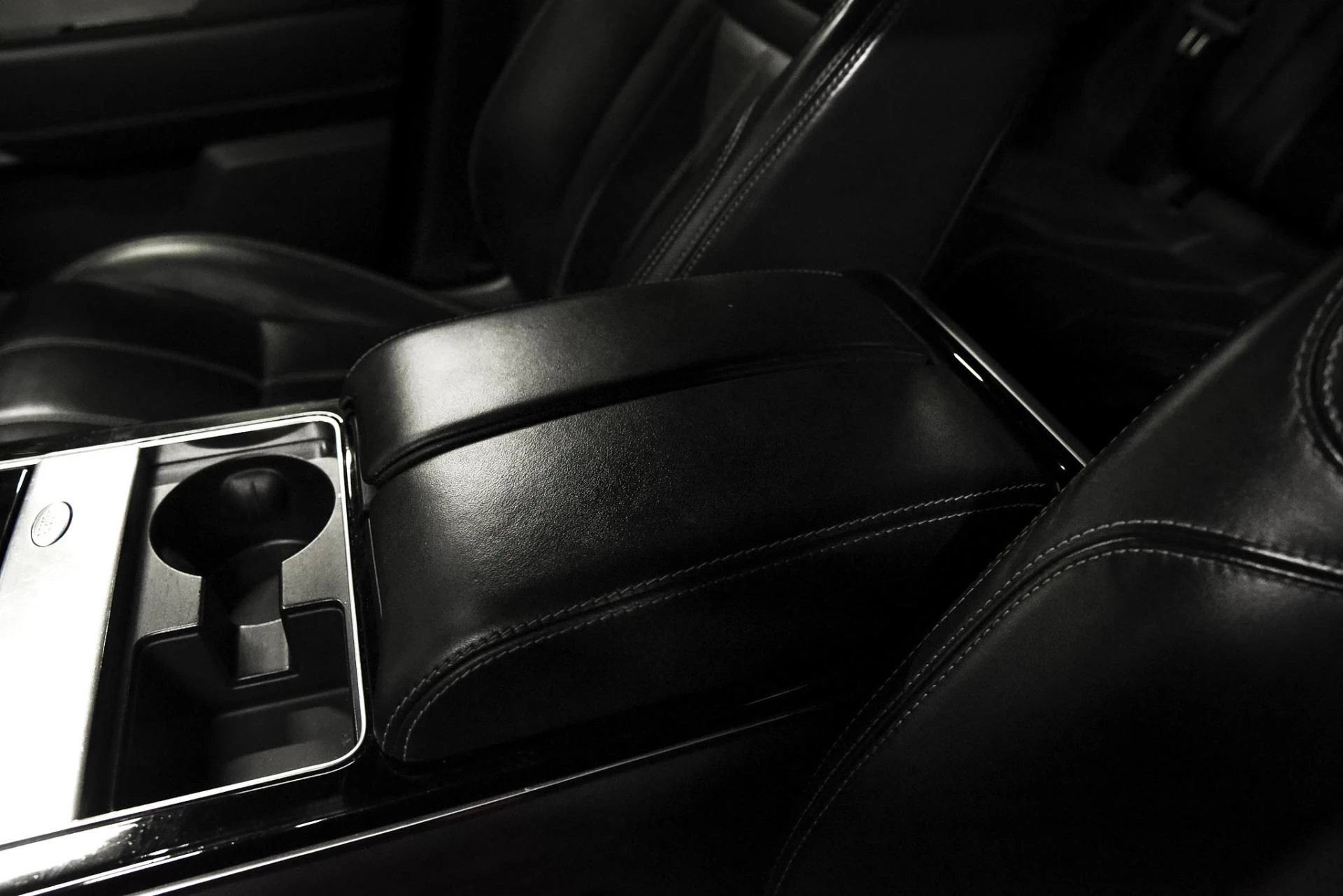 Hoofdafbeelding Land Rover Range Rover Velar