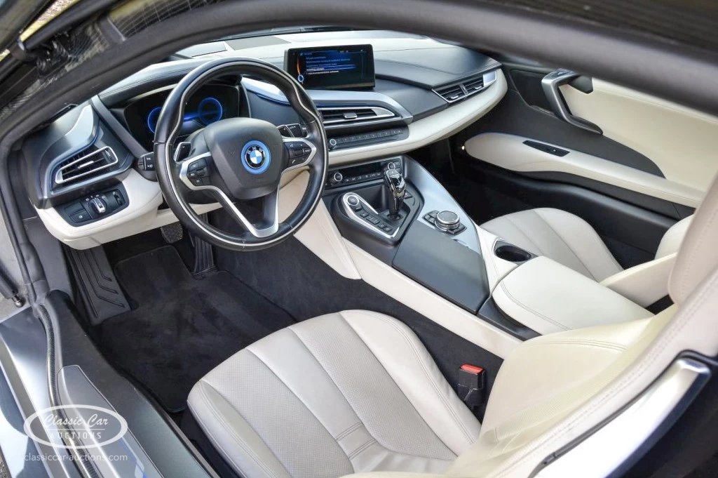 Hoofdafbeelding BMW i8