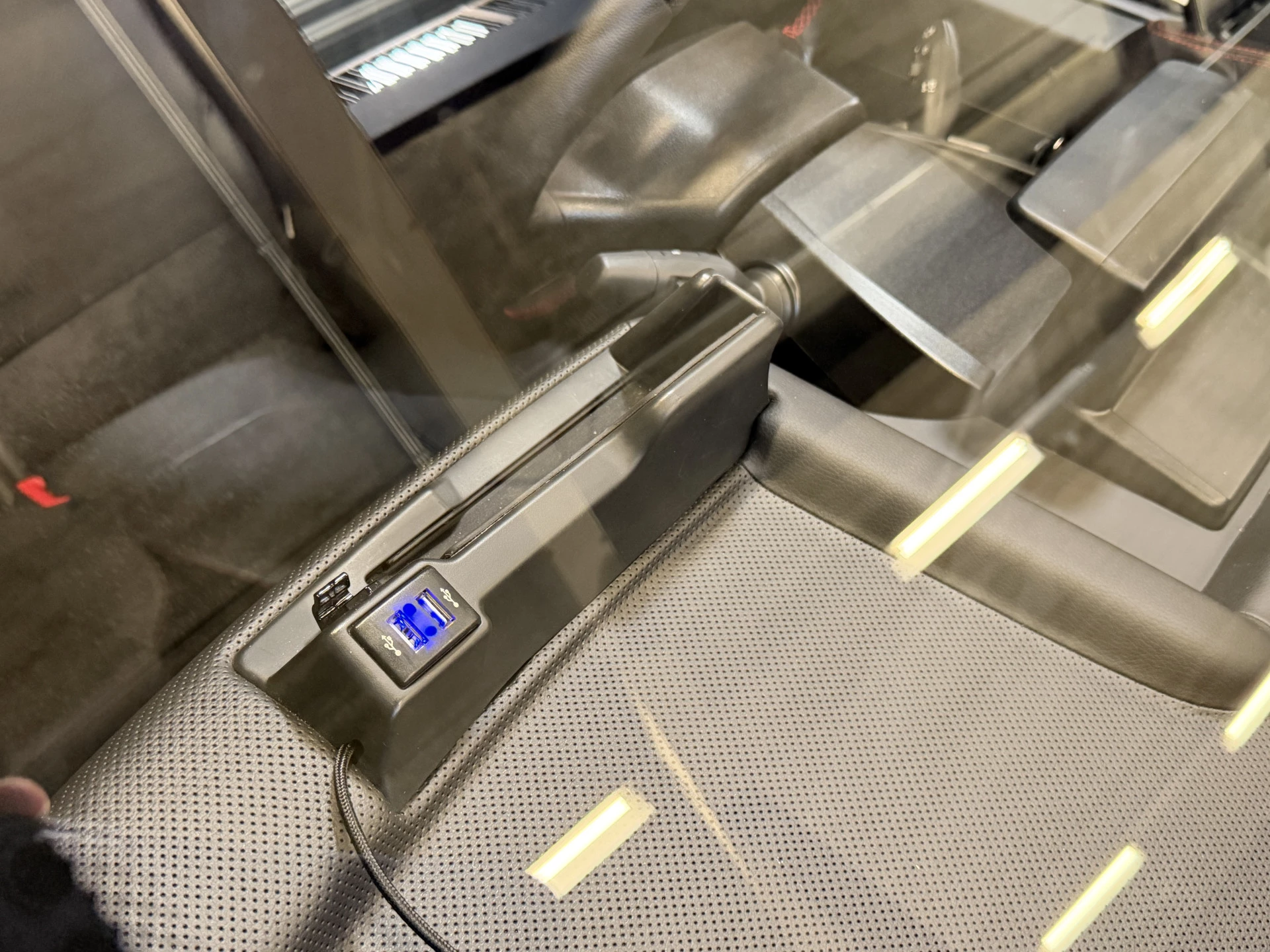 Hoofdafbeelding Silence S04