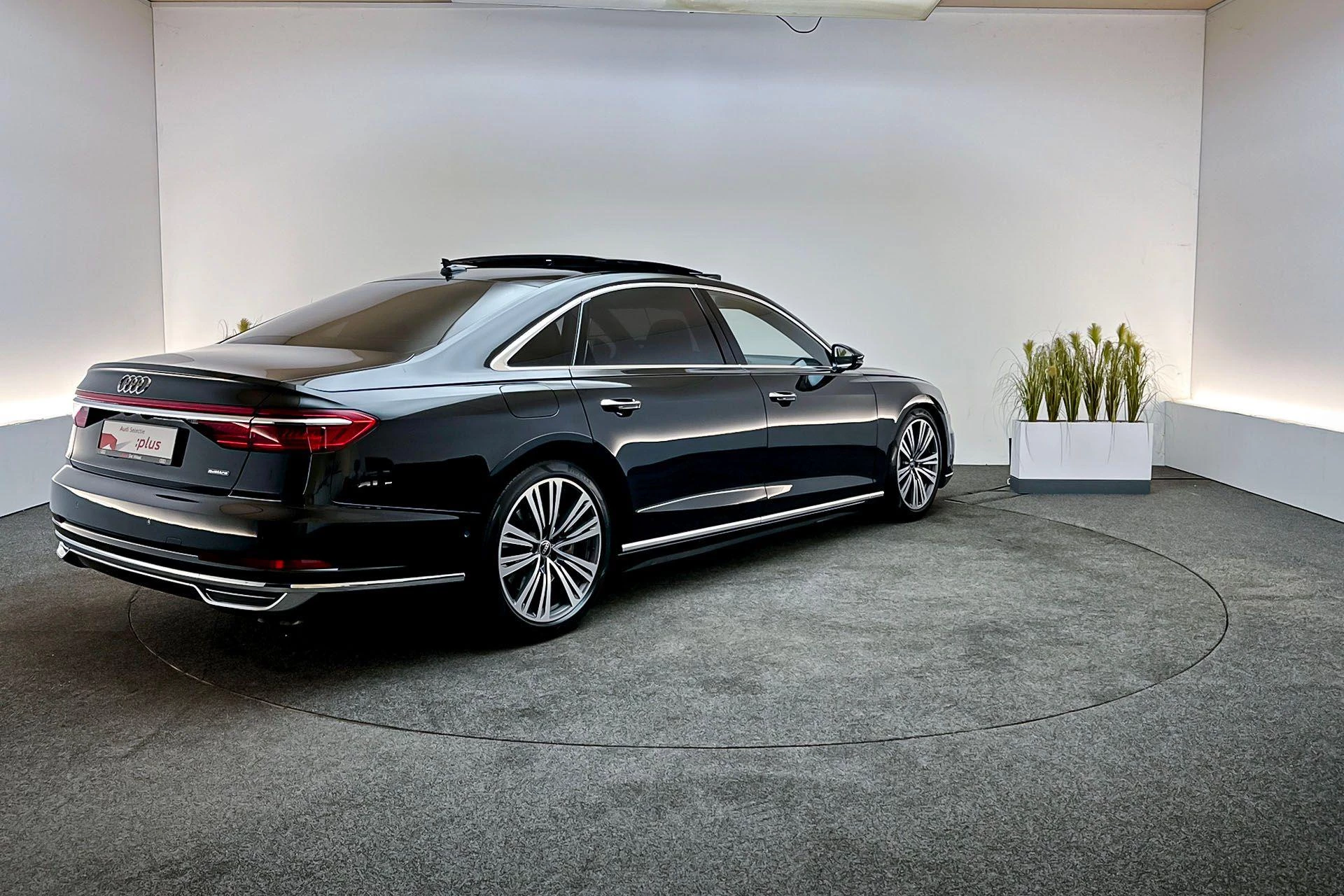Hoofdafbeelding Audi A8