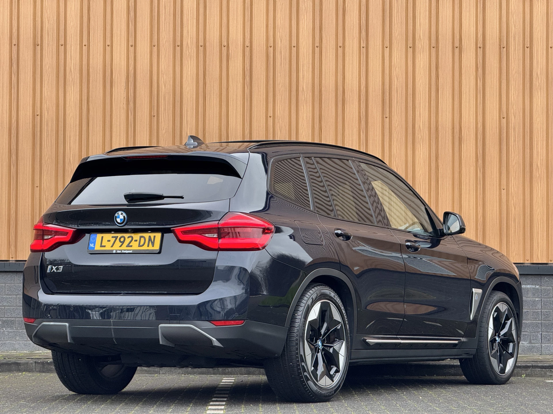 Hoofdafbeelding BMW iX3