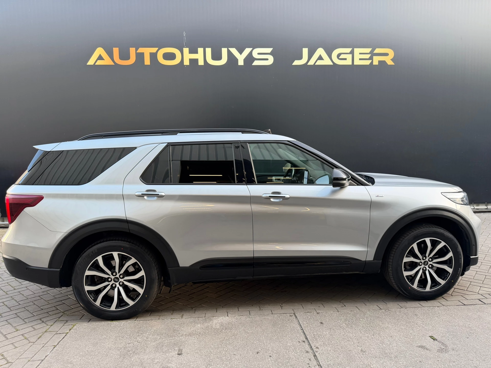 Hoofdafbeelding Ford Explorer